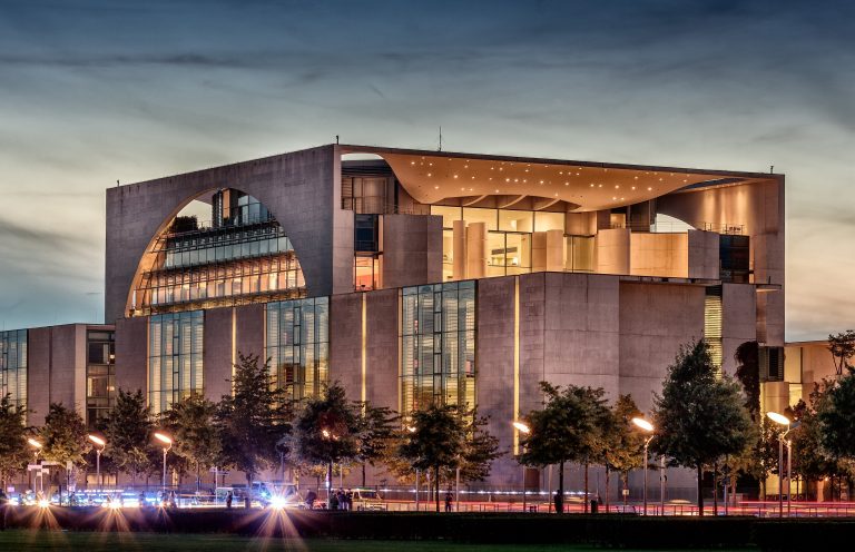 The German government will provide further economic aid for crisis-ridden companies for 2021.